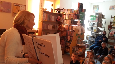 Kicia Kocia spotkanie w bibliotece _1